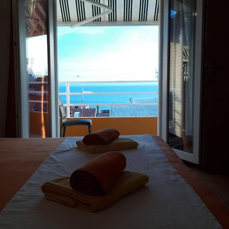 Appartement Apartman Sunce à Makarska Extérieur photo