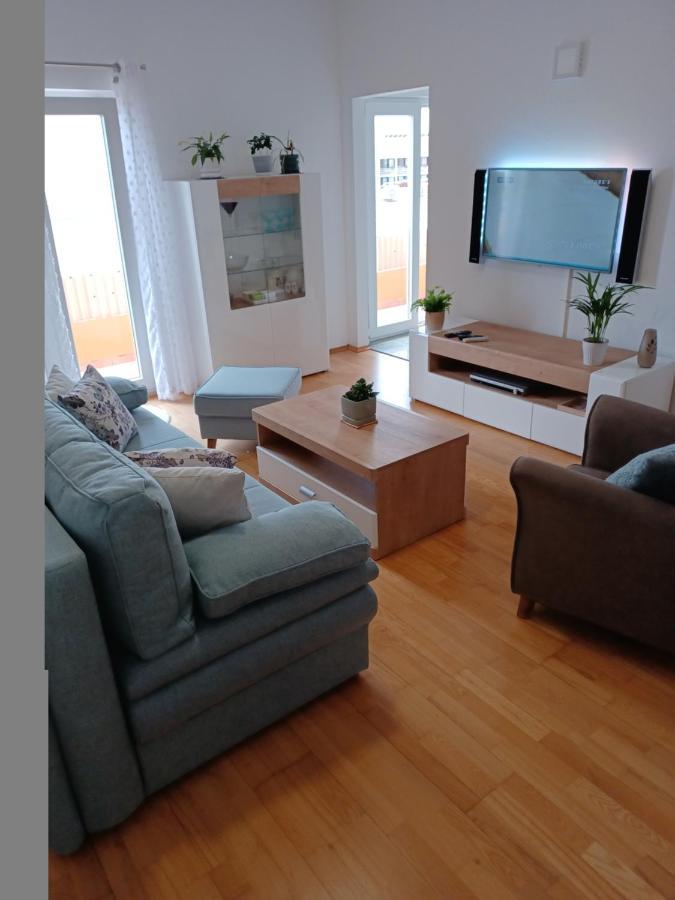 Appartement Apartman Sunce à Makarska Extérieur photo