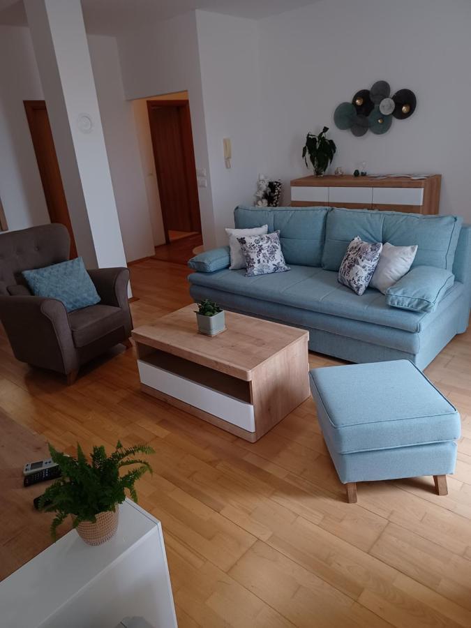 Appartement Apartman Sunce à Makarska Extérieur photo