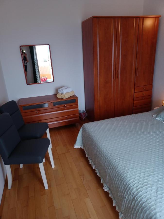 Appartement Apartman Sunce à Makarska Extérieur photo