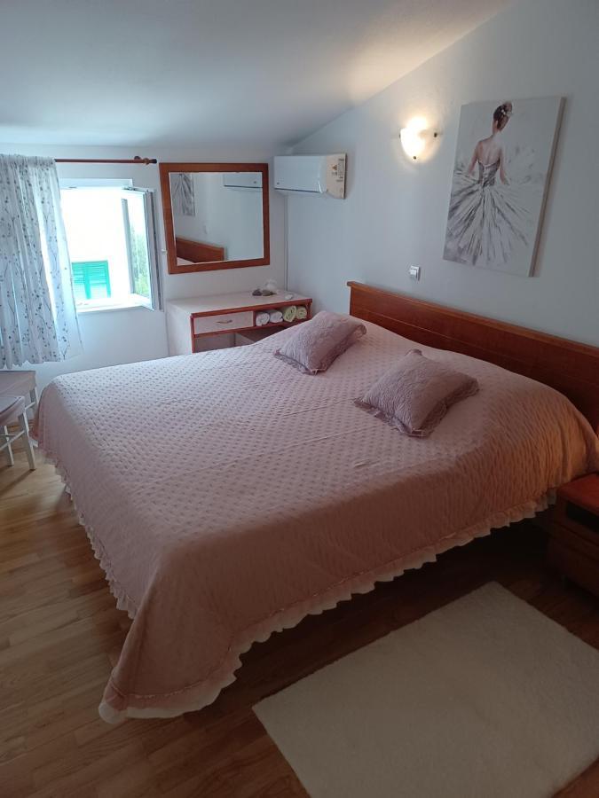 Appartement Apartman Sunce à Makarska Extérieur photo