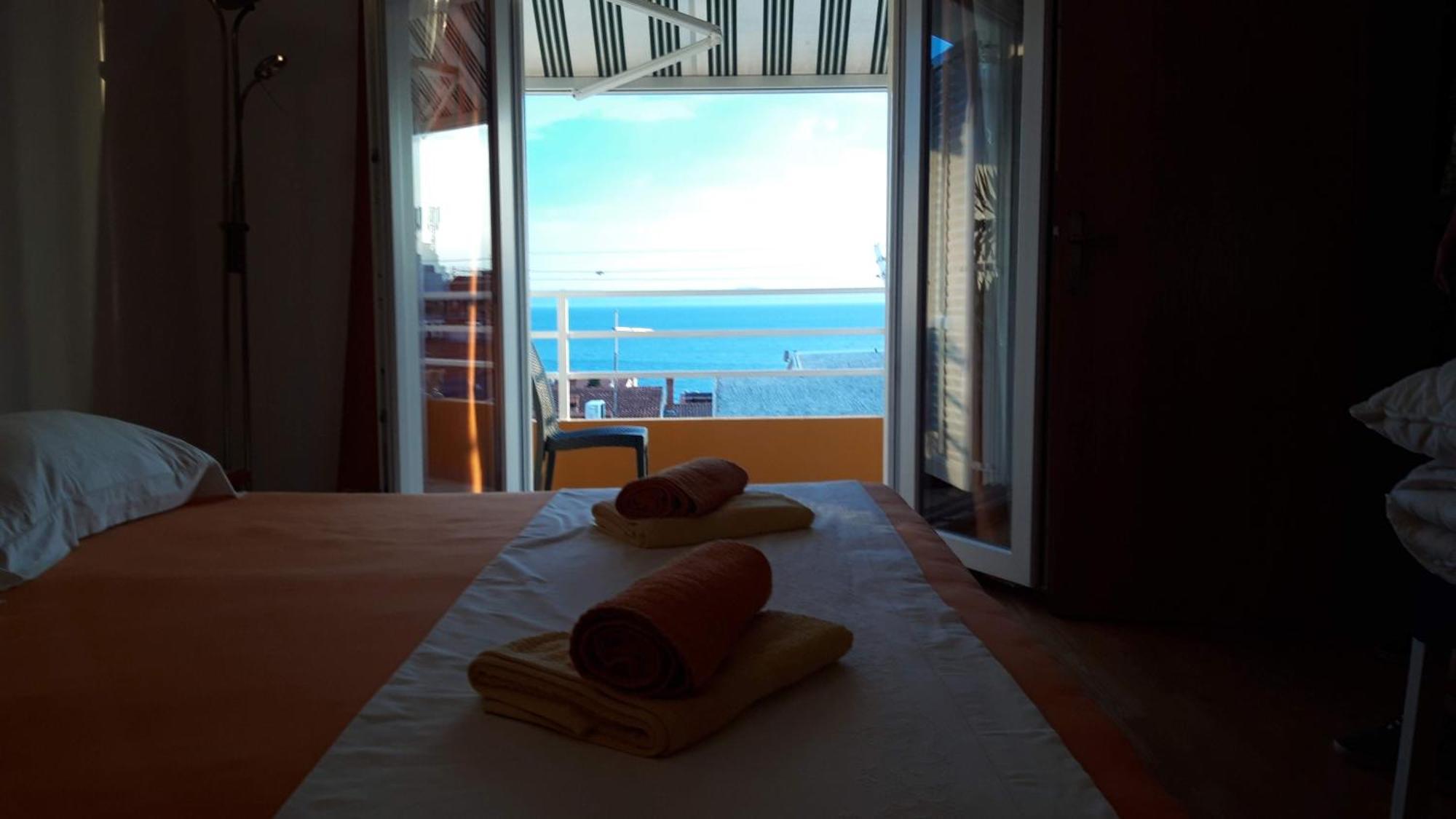 Appartement Apartman Sunce à Makarska Extérieur photo